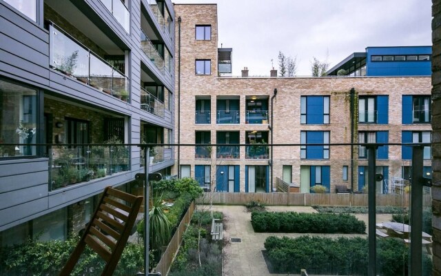 Gorgeous new 1bed Flat w/ Balcony