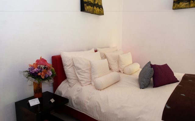 Birdcage Resort - Adult Only