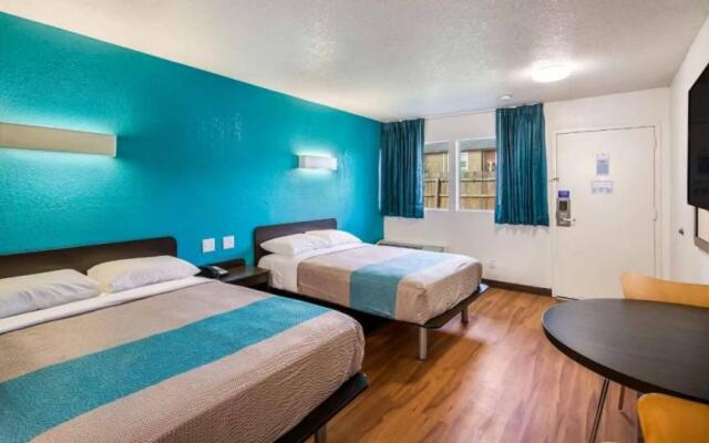 Motel 6 Houston, TX FM 1960 Bammel