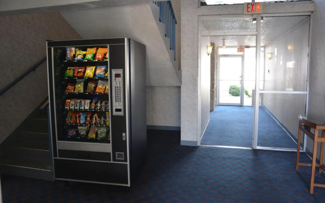 Travelodge by Wyndham Milwaukee