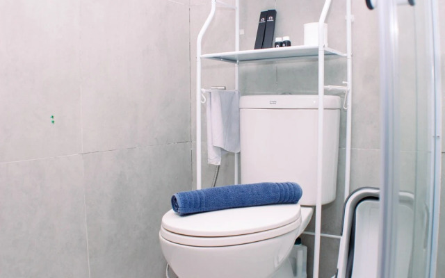 Comfort 2Br At Pollux Chadstone Apartment