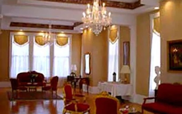 The Confederate House