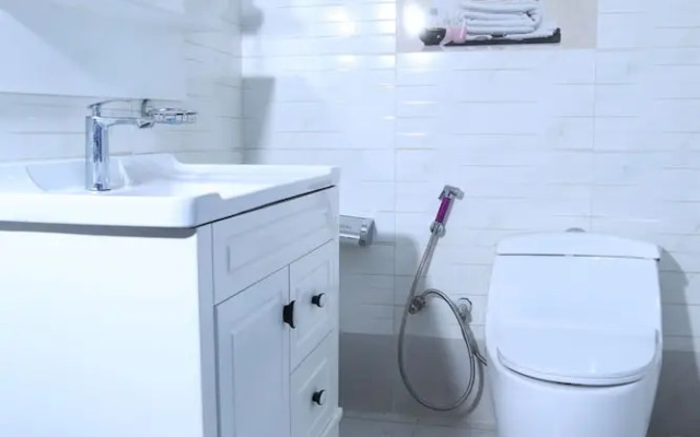 PrimeNest - 3 bedroom Apartment