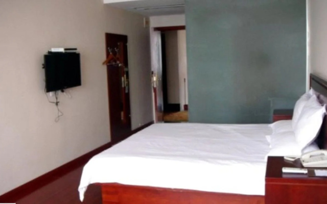 Greentree Inn Yangzhou Gaoyou China Clothing Town Express Hotel – Guest Rooms – Yangzhou