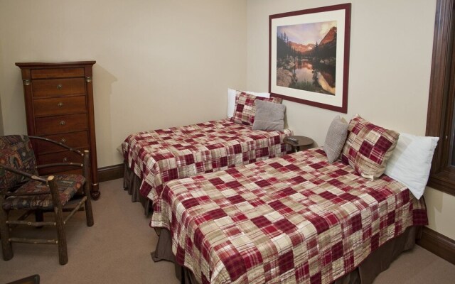 Cascade Village Chalet