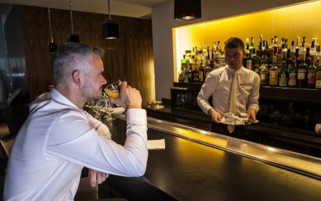 Hotel Avance