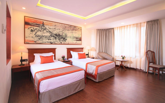 Royal Singi Hotel