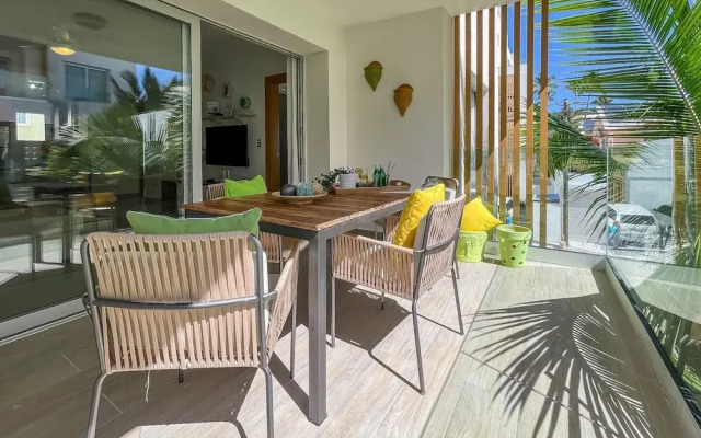 Beautiful Condo Just Steps Away From the Beach