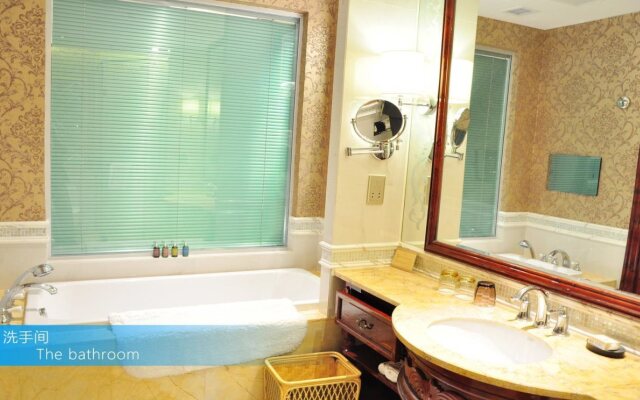Chongqing Huachen International Hotel