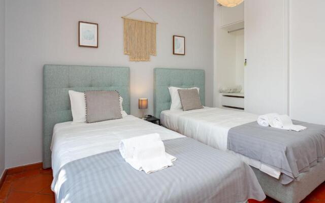 Gorgeous 2BDR Apartment W/Patio & Pool by LovelyStay