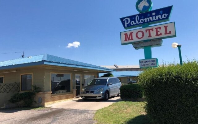 Palomino motel