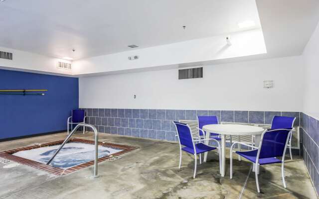 Motel 6 New Braunfels, TX