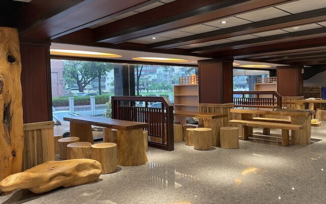 Weifeng Boutique Business Hotel