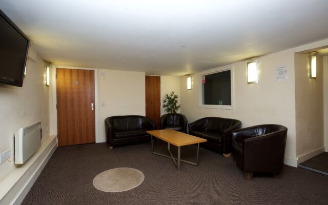 International Inn - Hostel