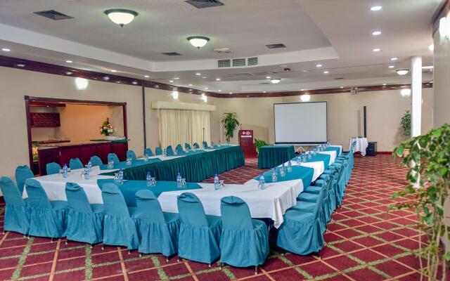 Best Western Plus Belize Biltmore Plaza