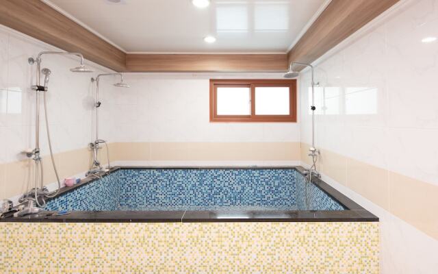 Dogo Elim Hotel