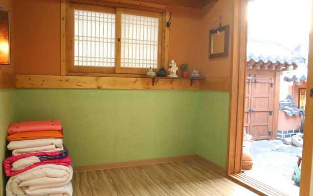 Gangneongjeon Hanok Stay