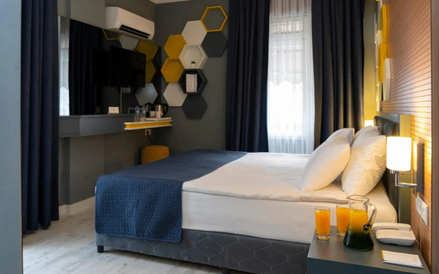 Clarion Inn & Suites Miami International Airport
