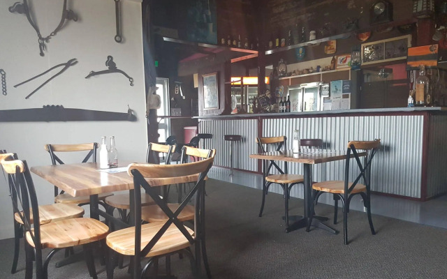 Monto Colonial Motor Inn