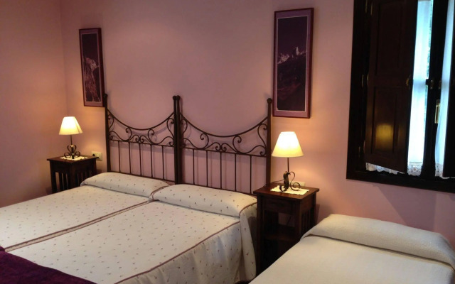 Hotel Rural El Texeu