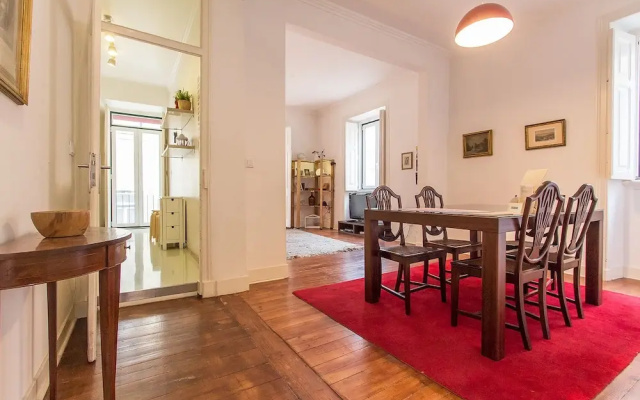 Spacious Tailor Made Bairro Alto