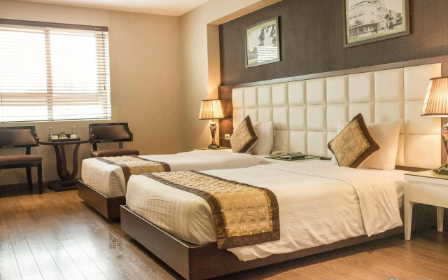 Skylark Hotel
