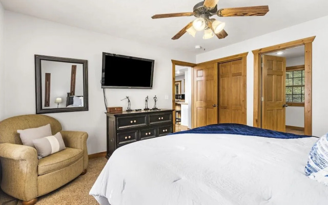 Whispering Creek - In the Heart of Ozarks, Near DT!