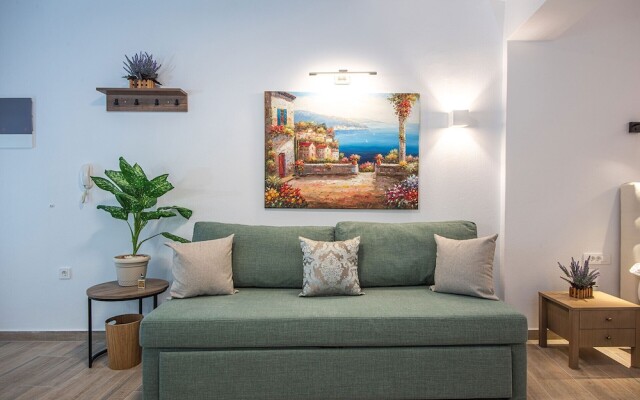 Ammos Luxury Suites