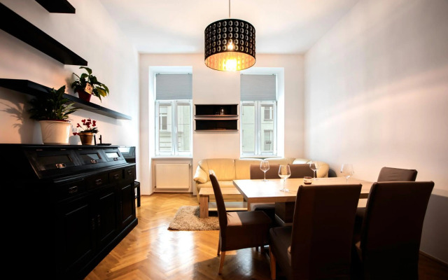 3-Bedroom Apartment in Central Vienna