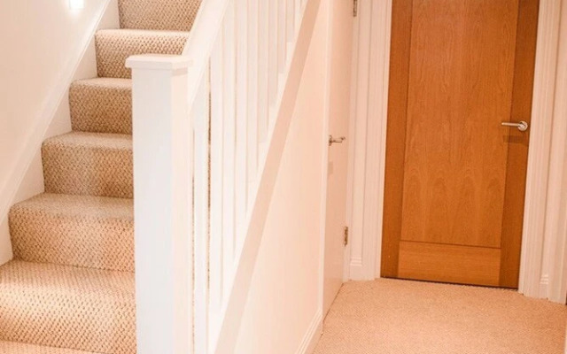 Luxurious 3 Bed Triplex Apartment - 3 Bath