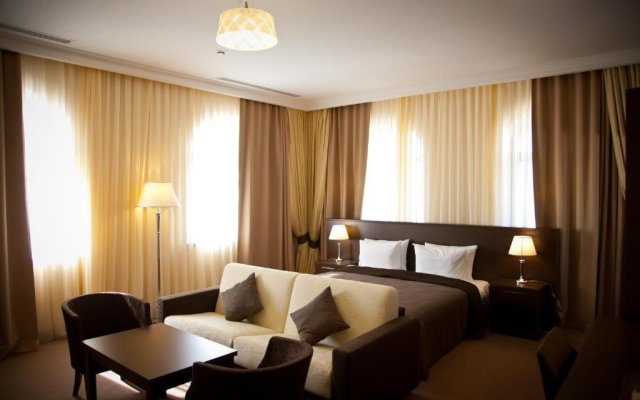 Kainar Hotel