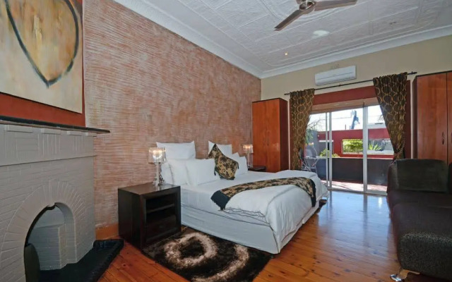 Saffron Guest House