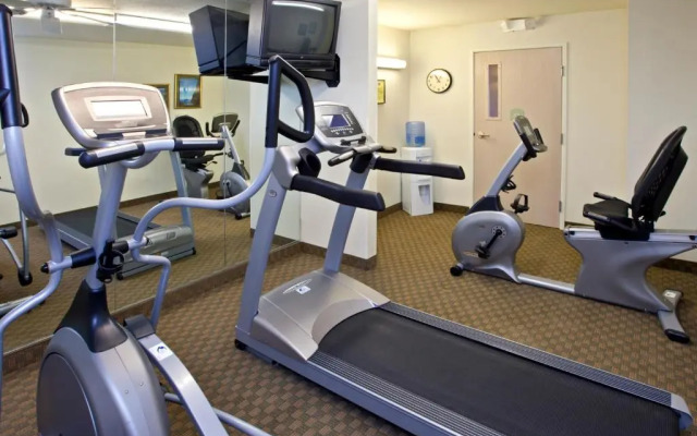 Baymont Inn & Suites Litchfield