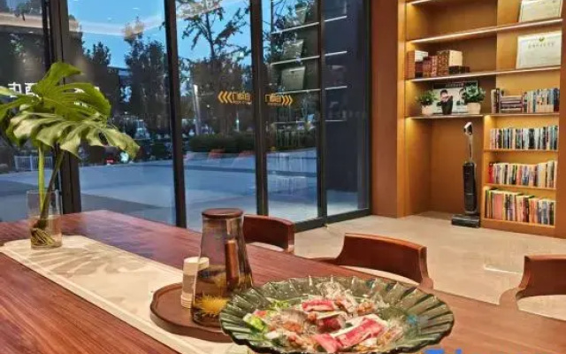 Shiman Ting Hotel (Boya Plaza, Longzihu Subway Station, Zhengzhou)