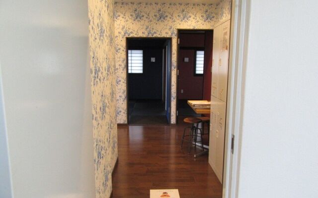 Guest house TIGA - Hostel