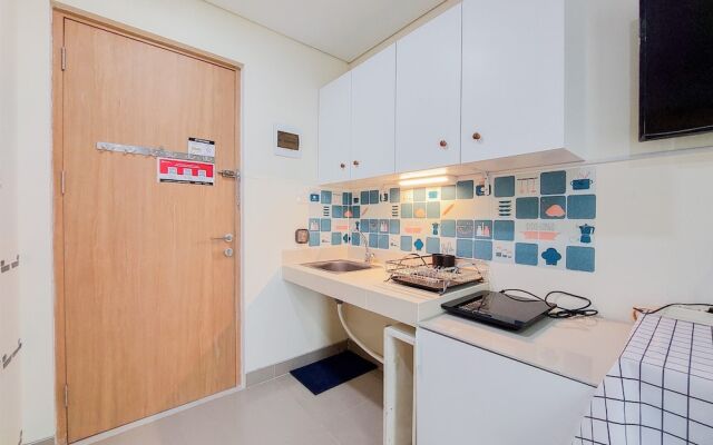 Fancy And Strategic Studio Apartment At B Residence