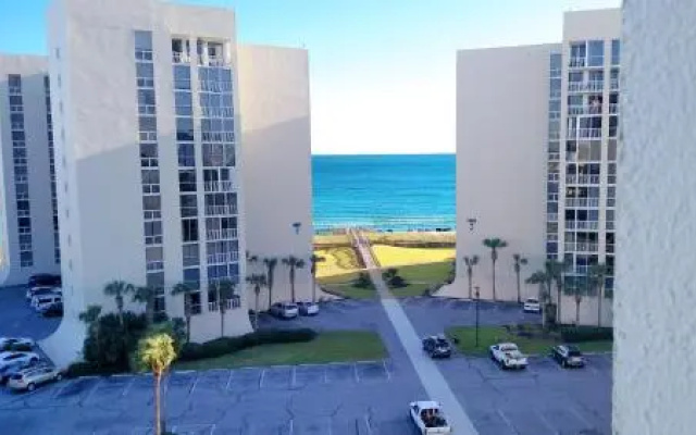 Shoreline Towers 3061