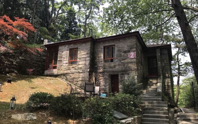 Lushan Xinyuan Hotel