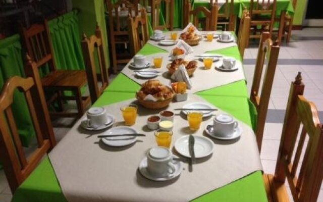 Apart Hotel Alem