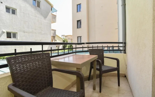 Studio With Balcony 4 min to Beach in Budva