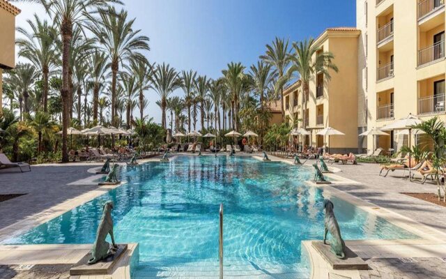 Unique Club at Lopesan Costa Meloneras Resort
