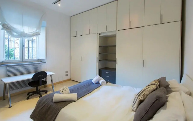 Rental in Rome Bernini Square