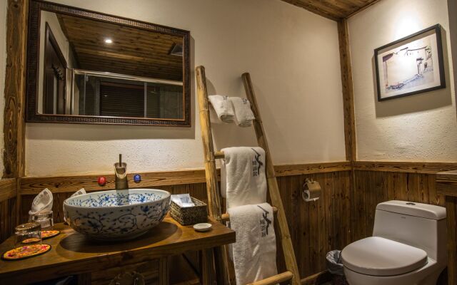Secret Courtyard Resort Hotel