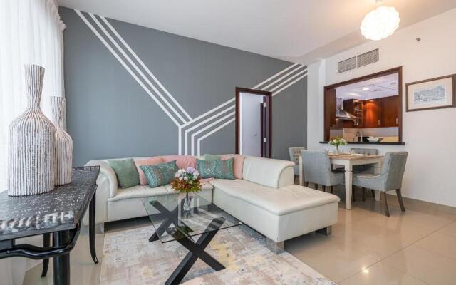 Chic 1BR with Burj Khalifa View in Downtown
