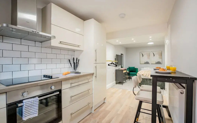 Host Stay Bridge Street Studio