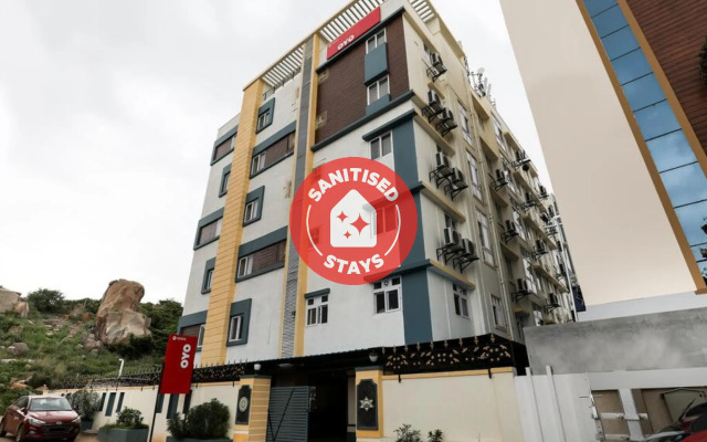 OYO 10595 Hotel Mirras