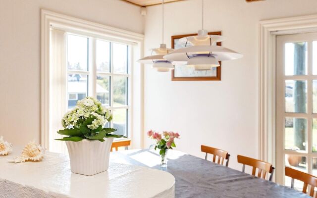 8 Person Holiday Home in Logstrup-by Traum