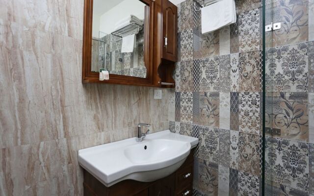 OYO 15384 Hotel New anand palace