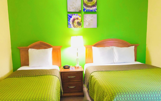 Red Roof Inn & Suites Cleveland, TN