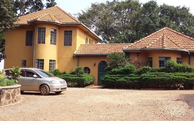 The Estate Ebwerenga